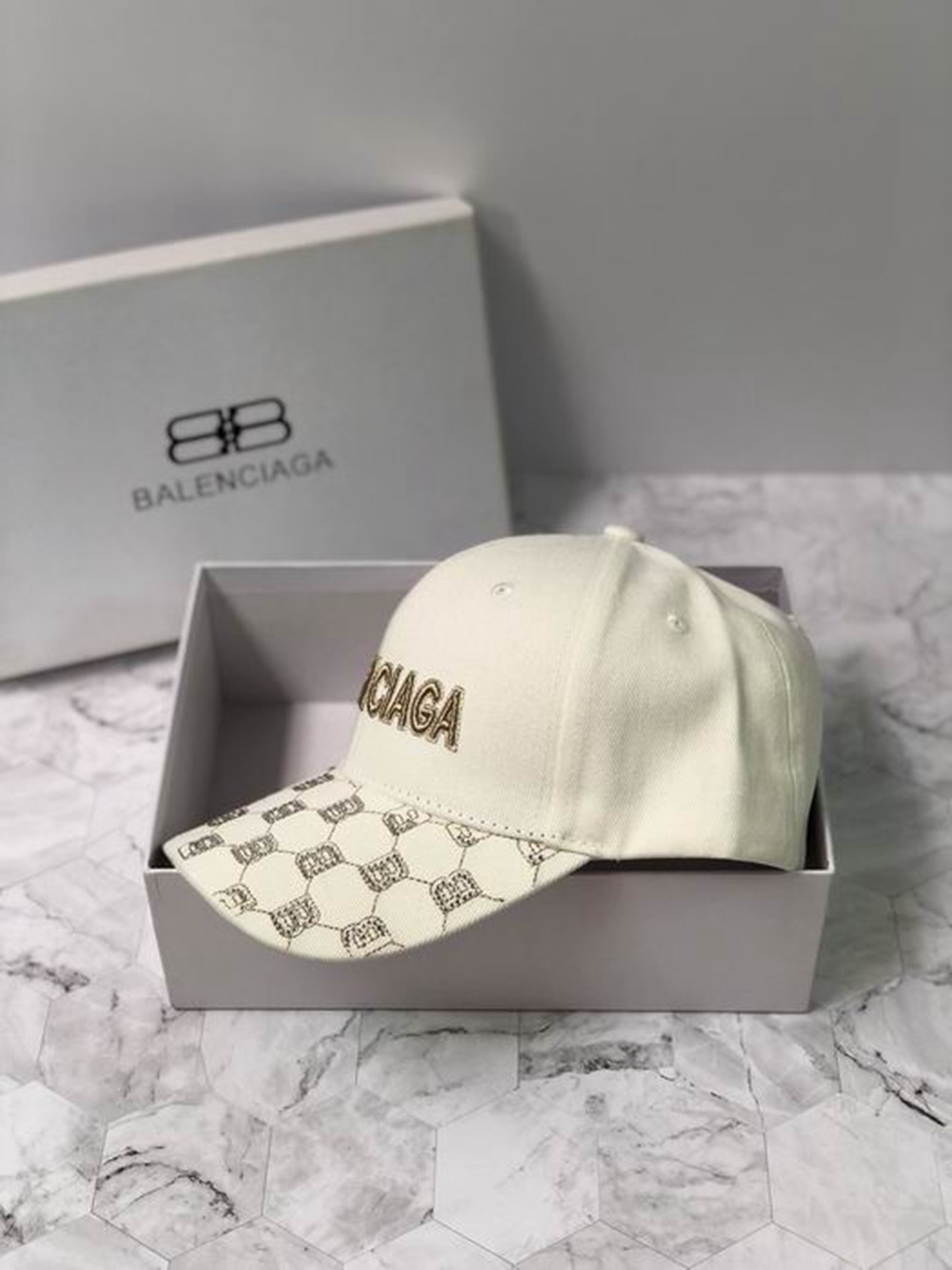 Ba1en*iaga Hat
